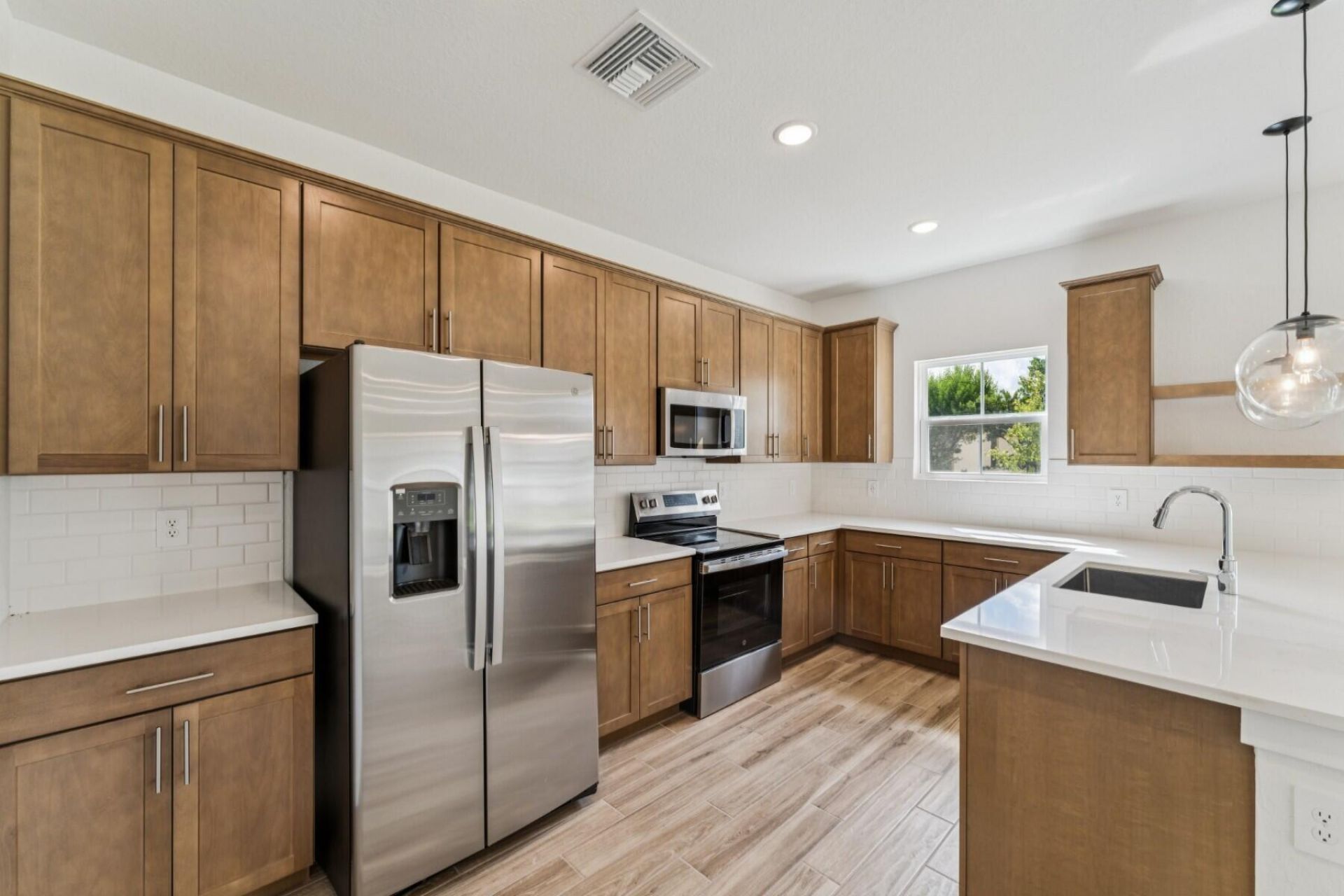 333 Silver Sands Lane, Unit 6, Fort Pierce, FL 34945 Photo