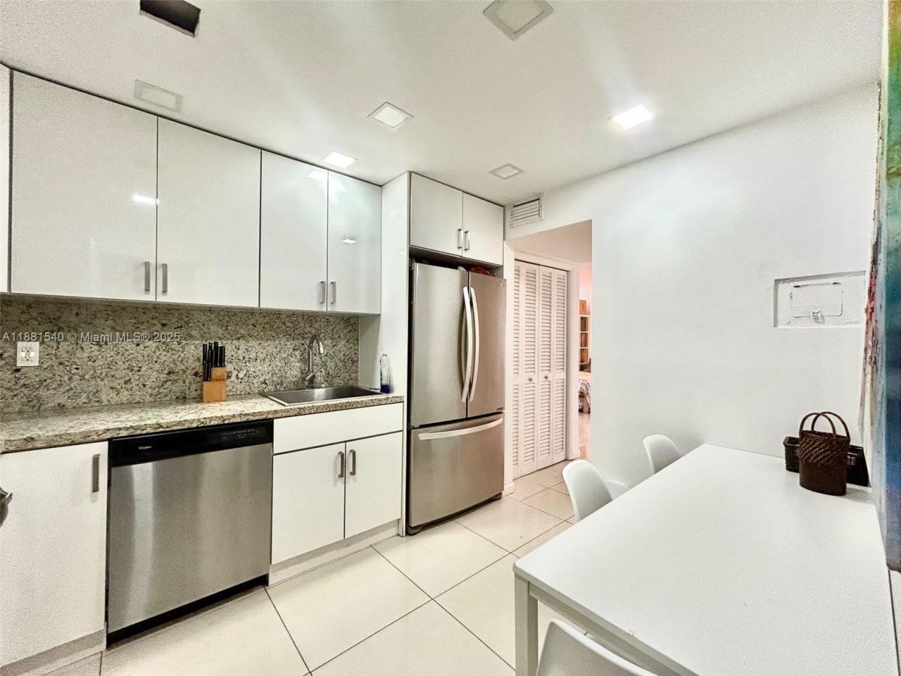 9500 W Bay Harbor Dr, Unit 2G, Bay Harbor Islands, FL 33154 Photo