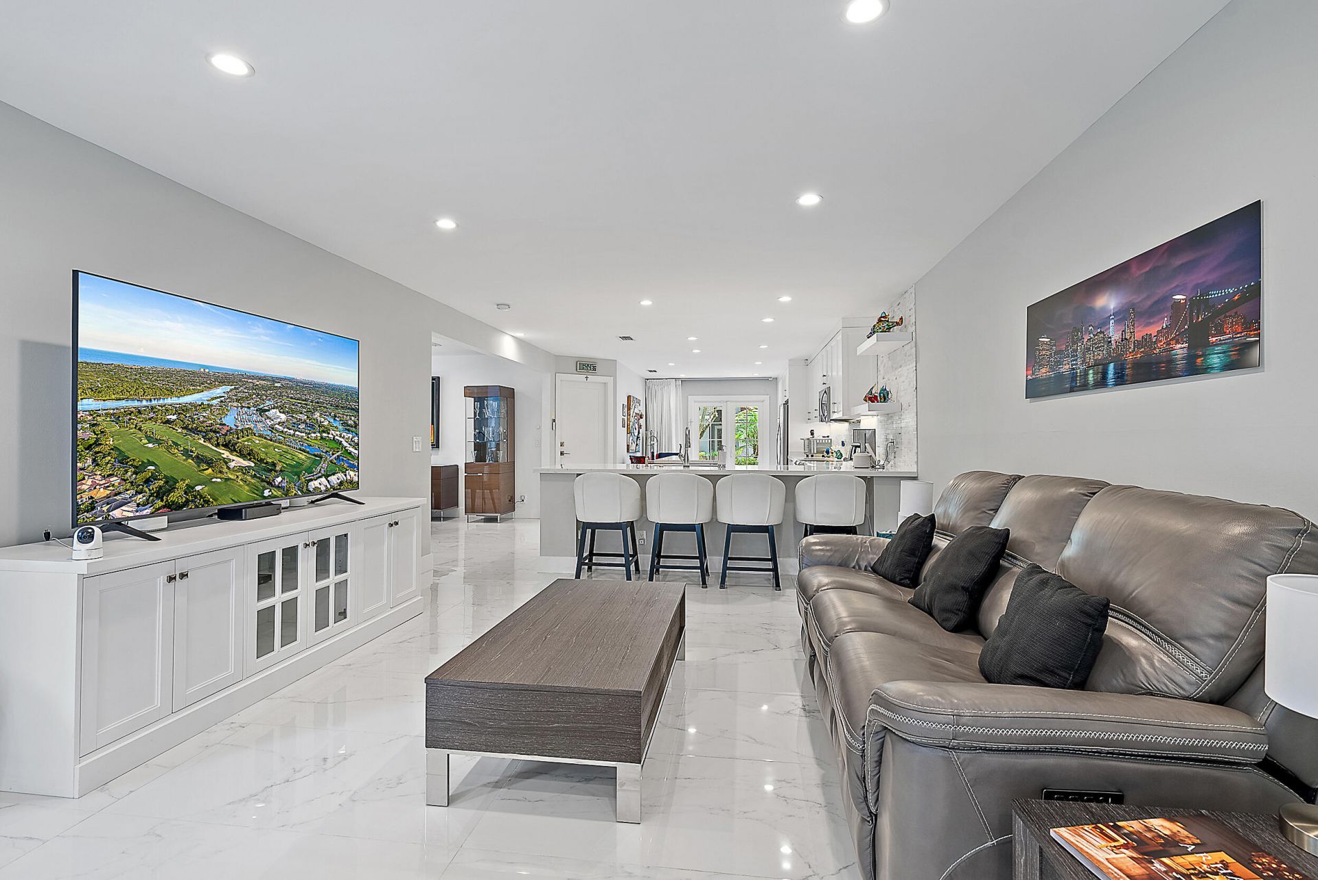 7 Grand Bay Circle, Juno Beach, FL 33408 Photo