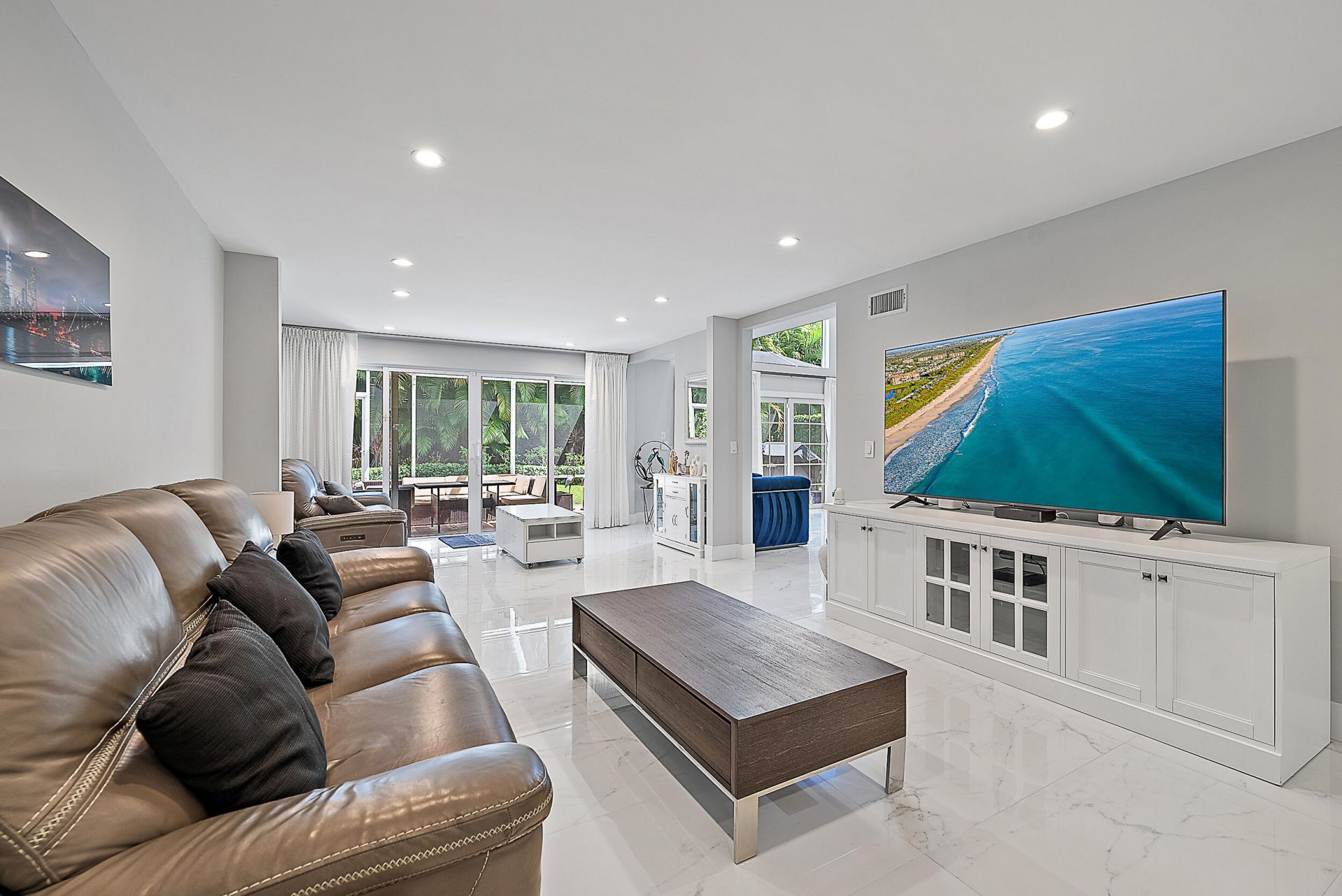 7 Grand Bay Circle, Juno Beach, FL 33408 Photo