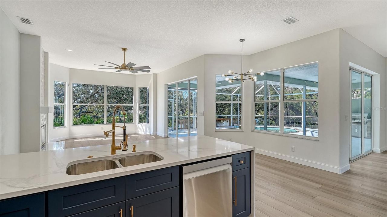 5402 60th Street E, Bradenton, FL 34203 Photo