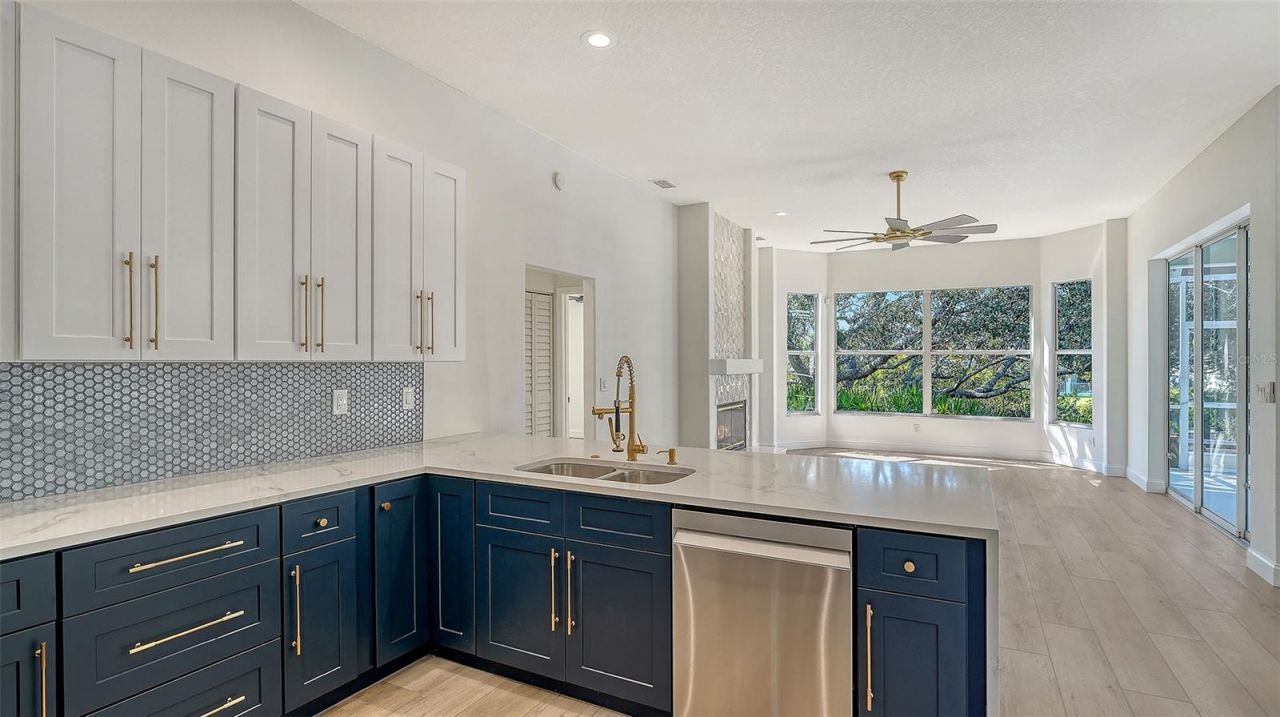 5402 60th Street E, Bradenton, FL 34203 Photo