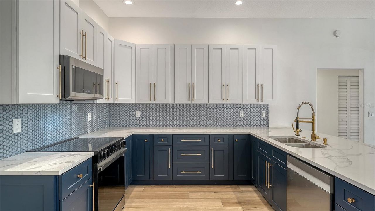 5402 60th Street E, Bradenton, FL 34203 Photo