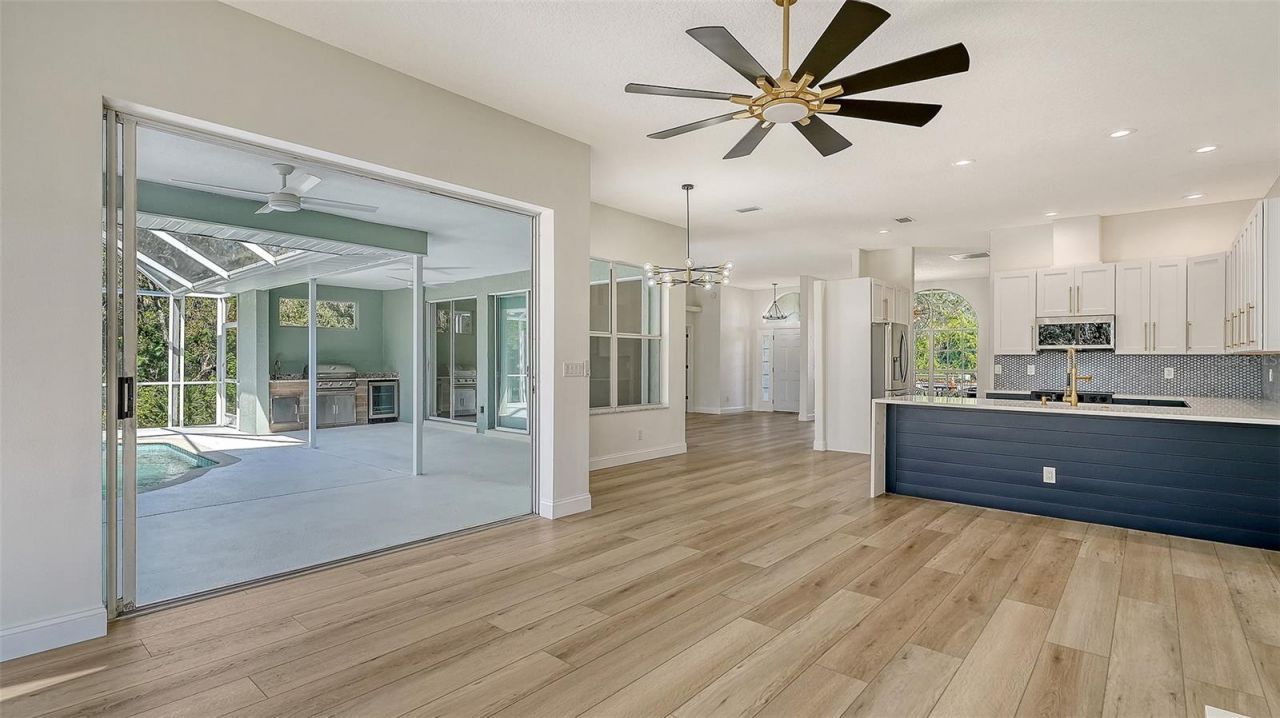 5402 60th Street E, Bradenton, FL 34203 Photo