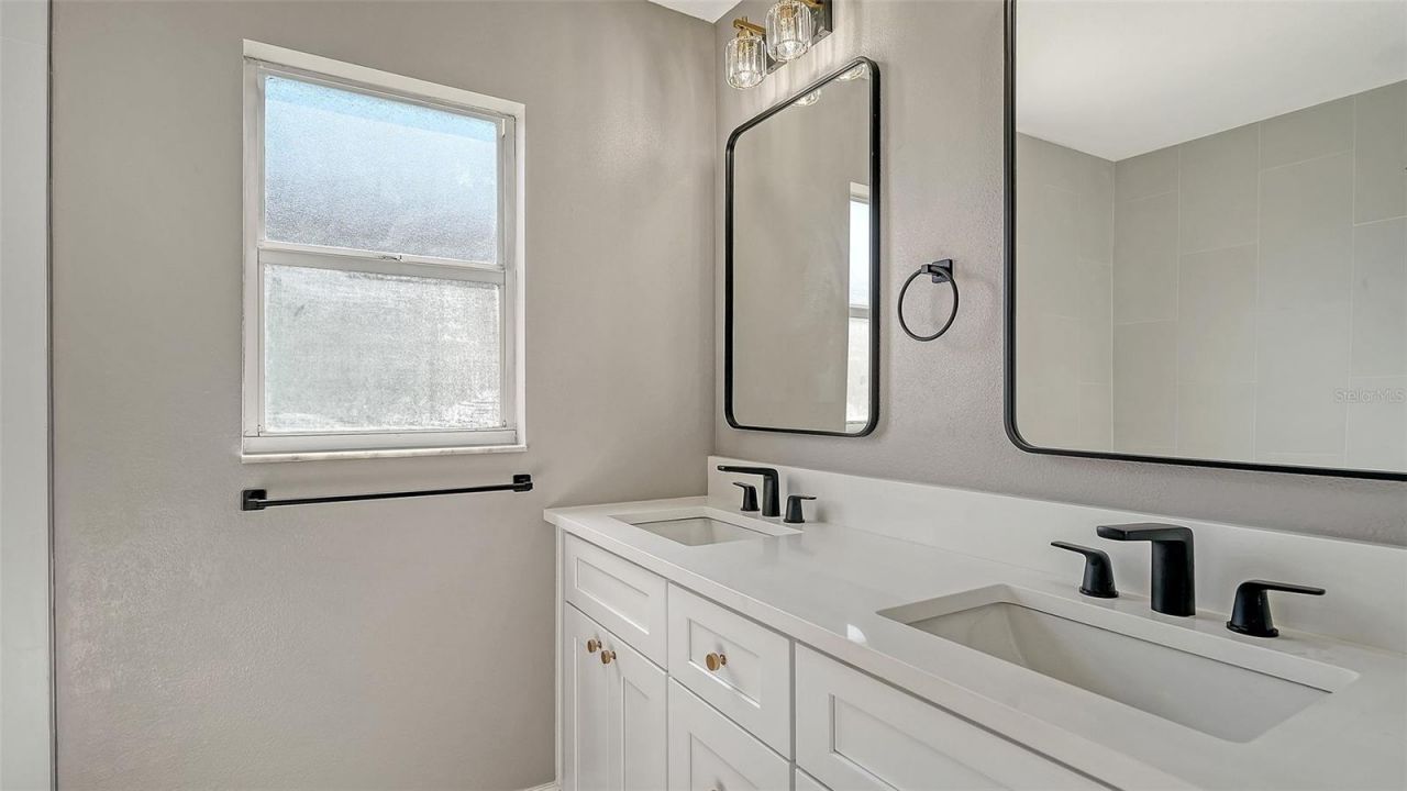 5402 60th Street E, Bradenton, FL 34203 Photo