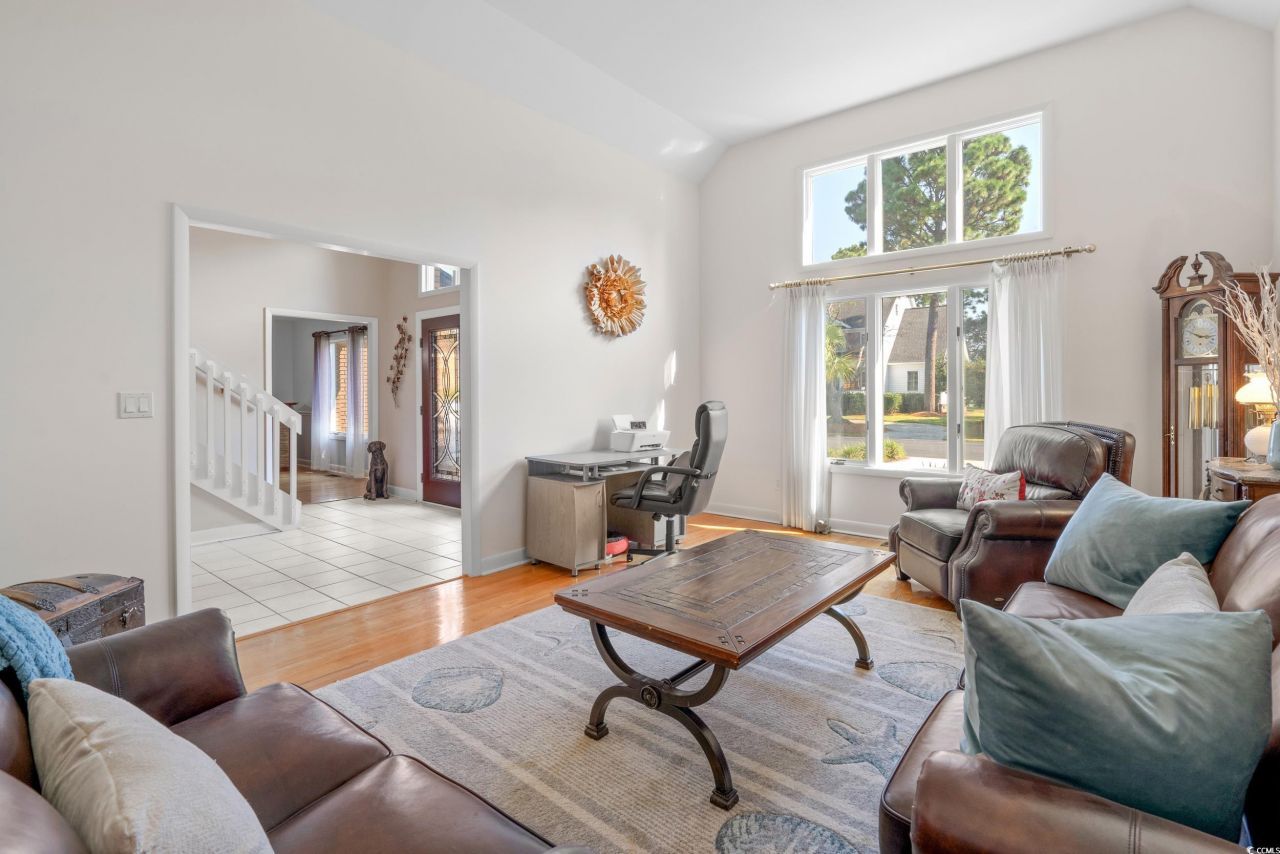 1044 Links Rd. Photo 10