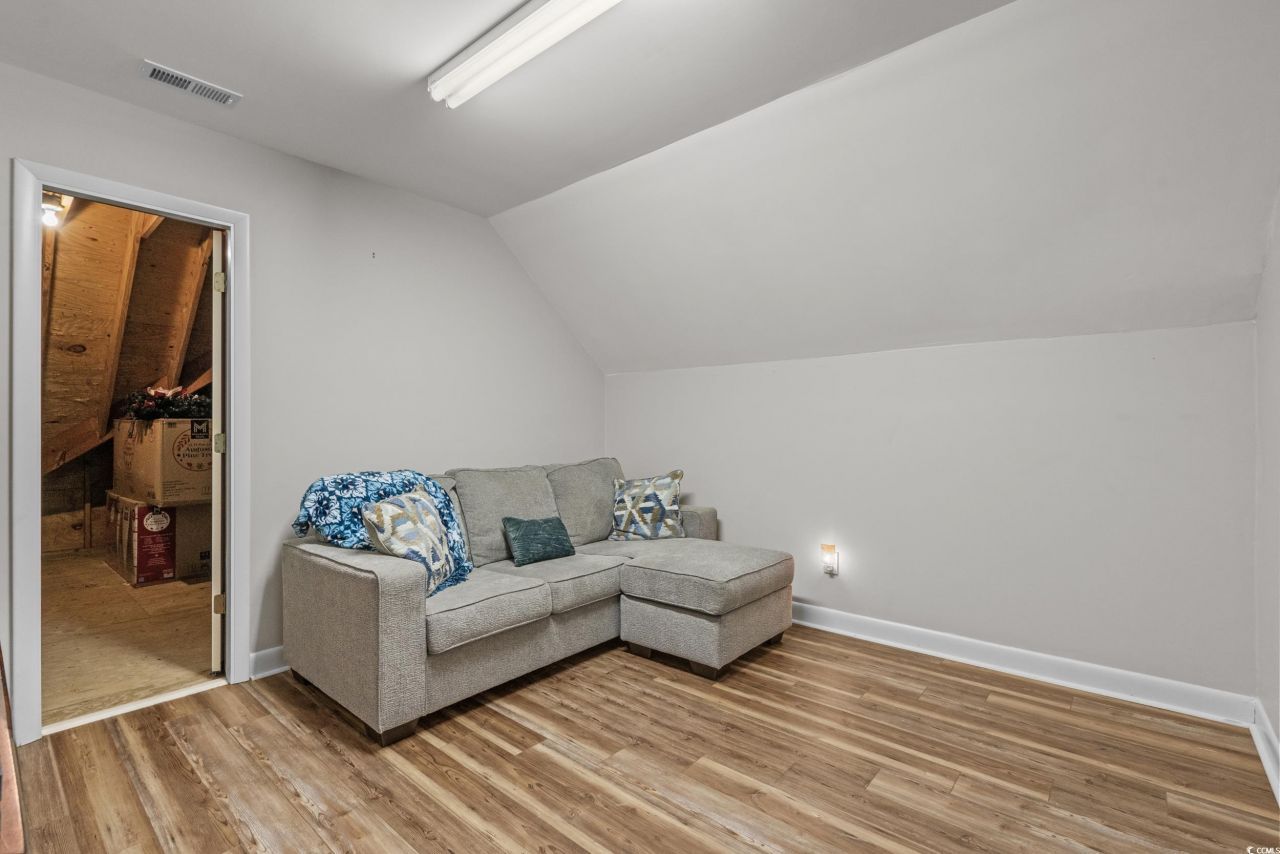 1044 Links Rd. Photo 32