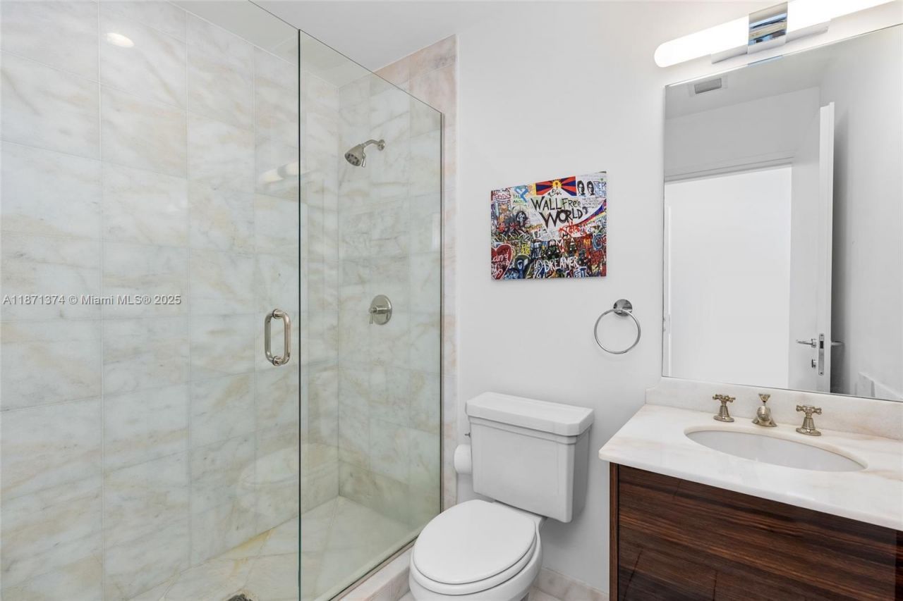 50 S Pointe Dr, Unit 1005, Miami Beach, FL 33139 Photo