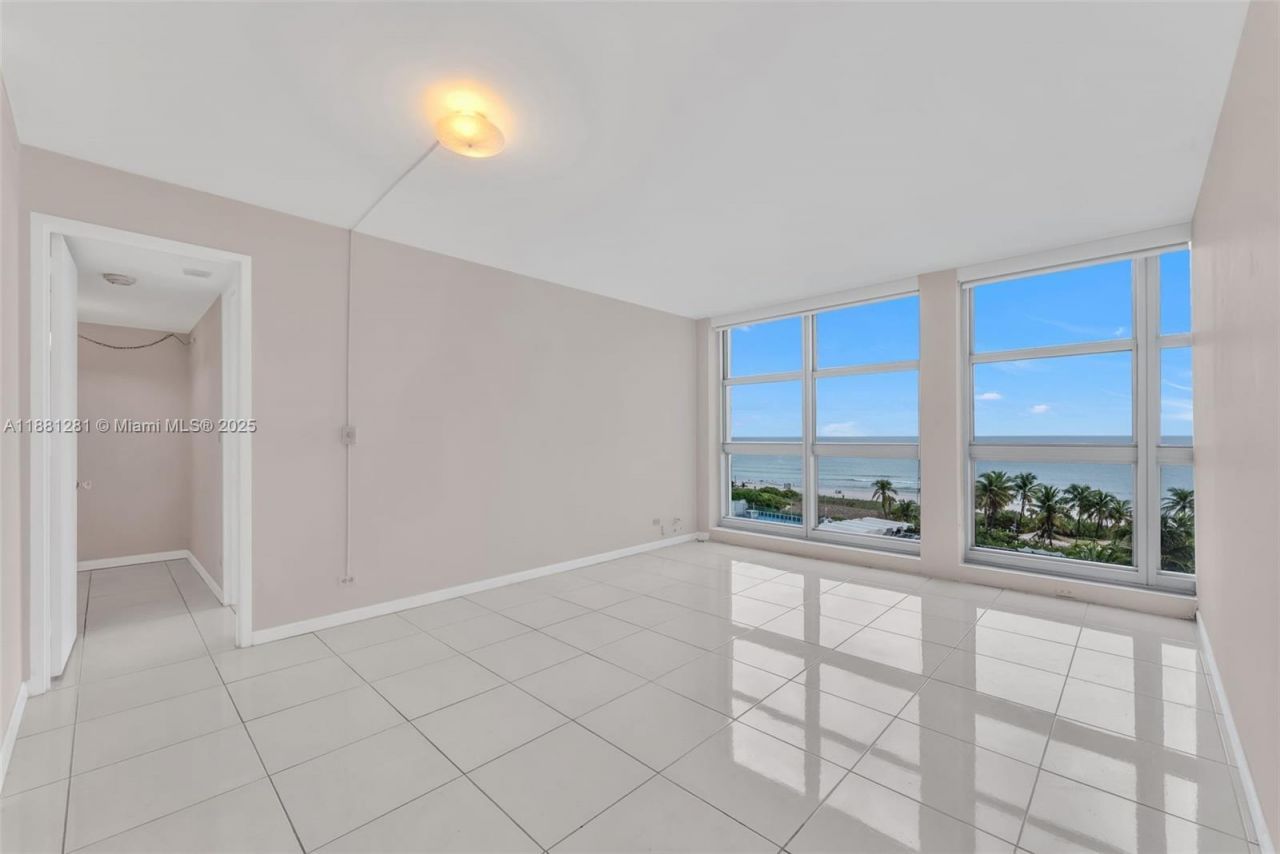 5055 Collins Ave, Unit 7N, Miami Beach, FL 33140 Photo