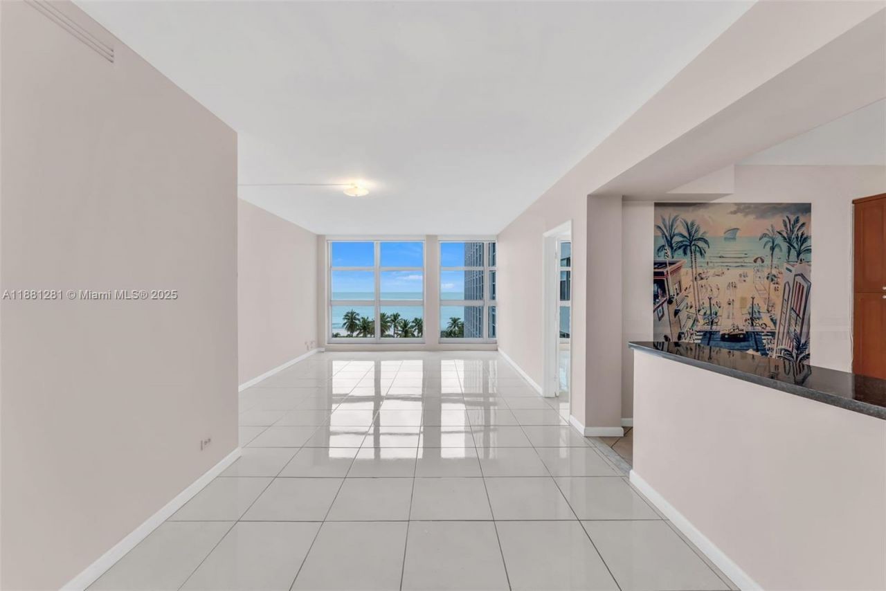 5055 Collins Ave, Unit 7N, Miami Beach, FL 33140 Photo