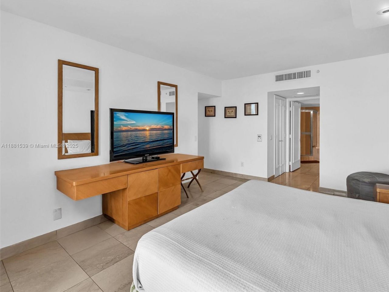 21205 Yacht Club Dr, Unit 2605, Aventura, FL 33180 Photo