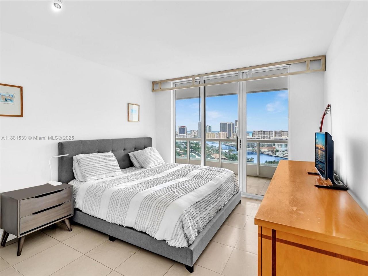 21205 Yacht Club Dr, Unit 2605, Aventura, FL 33180 Photo