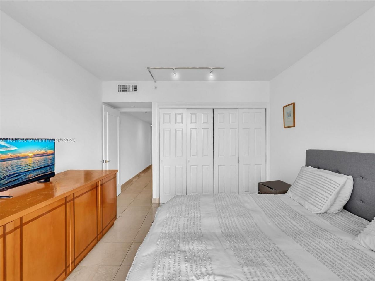 21205 Yacht Club Dr, Unit 2605, Aventura, FL 33180 Photo