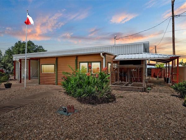 303 Westlake Drive, Woodway, TX 76712