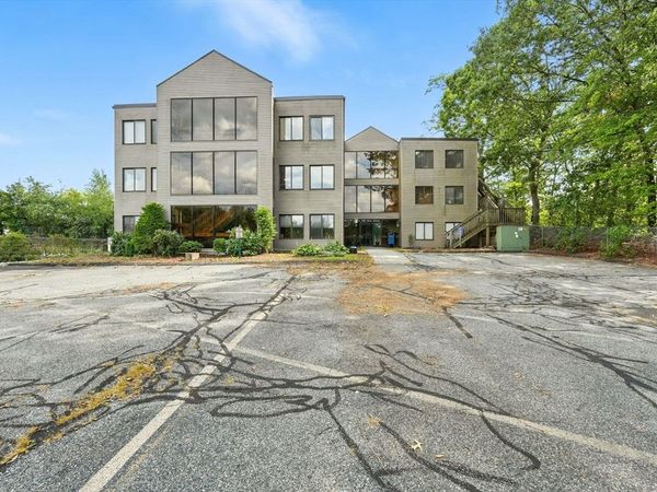 185 West Ave., Ludlow, MA 01056