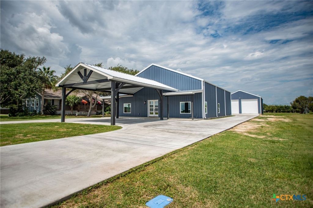 2062 W Harrison Avenue, Port O' Connor, TX 77982 Main Photo