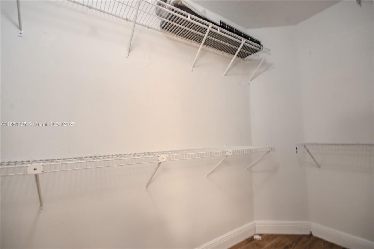 7652 S Pinewalk Dr S, Unit 139, Margate, FL 33063 Photo