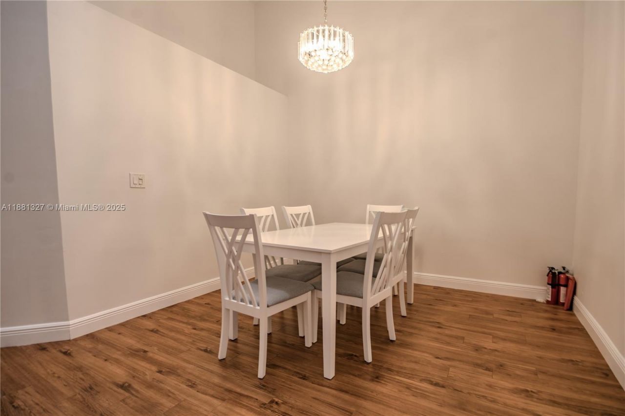 7652 S Pinewalk Dr S, Unit 139, Margate, FL 33063 Photo