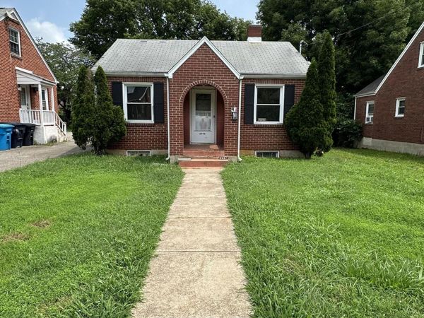 3221 Greenland AVE NW, Roanoke, VA 24012