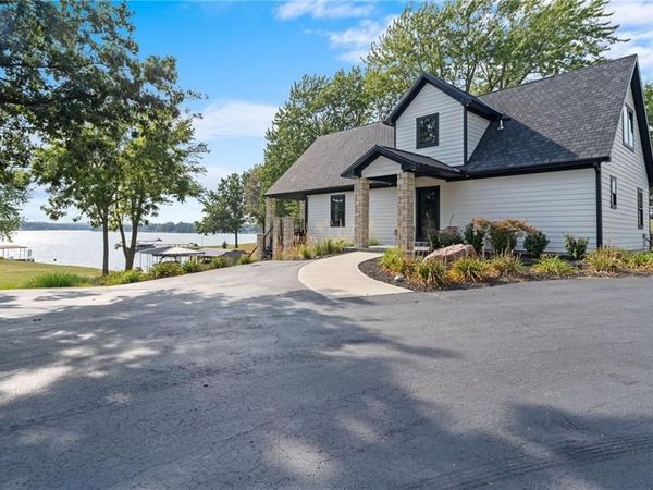 102 Angler Point, Gallatin, MO 64640