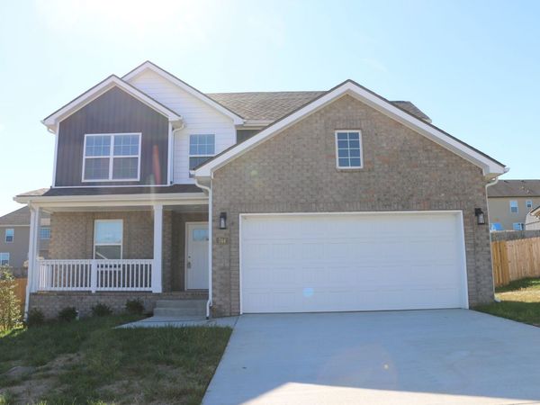 744 Banister Dr, Clarksville, TN 37042
