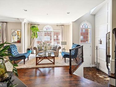 20366 FALLSWAY TER, STERLING, VA 20165