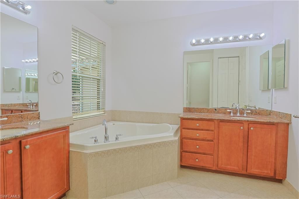 10391 Carolina Willow Dr, Fort Myers, FL 33913 Photo