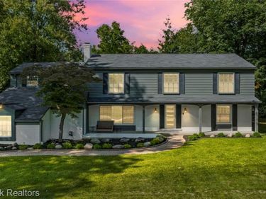 2601 Lamplighter Lane, Bloomfield Hills, Mi 48304