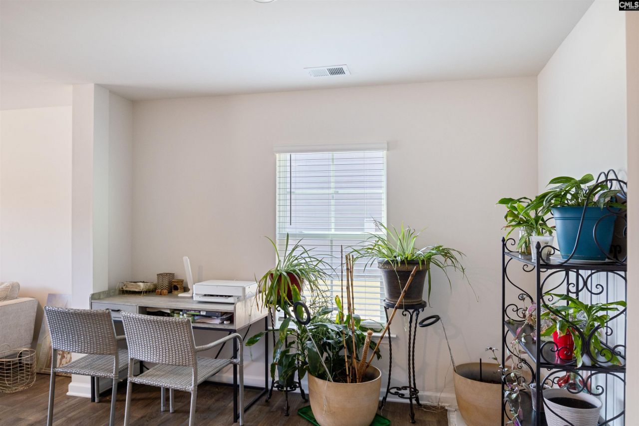 140 Carrington Drive Photo 13