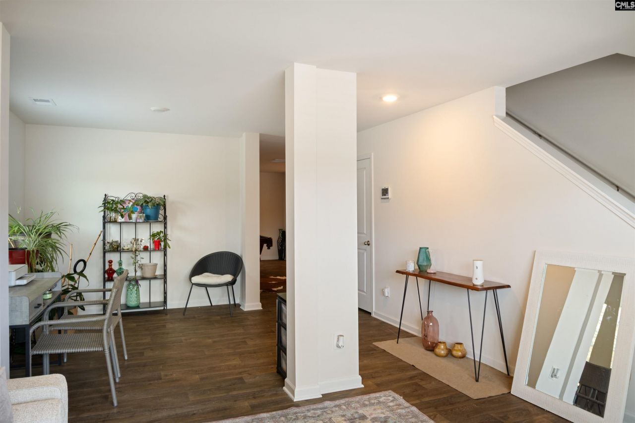 140 Carrington Drive Photo 18