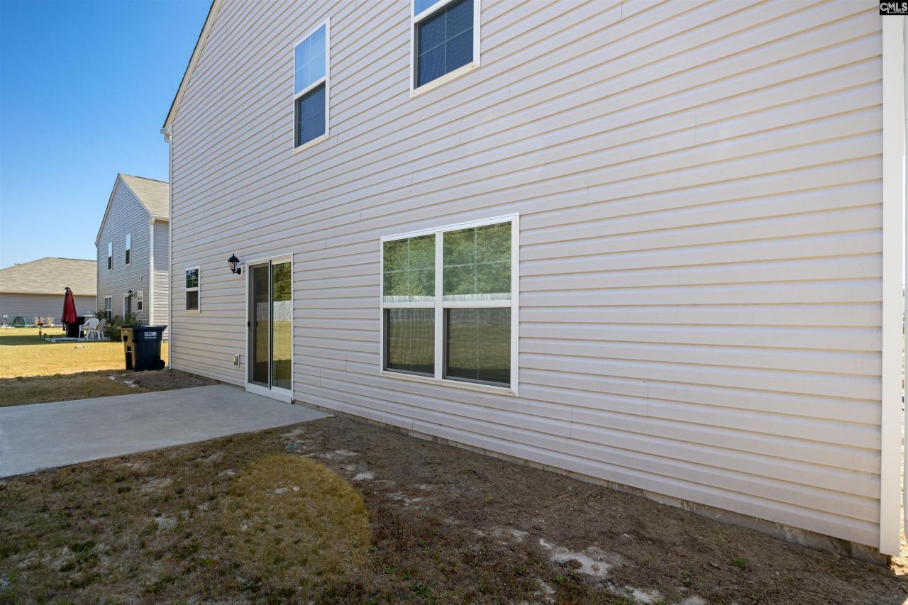 140 Carrington Drive Photo 35