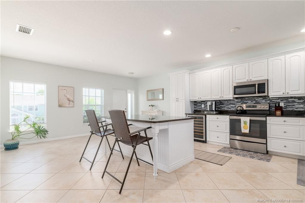 2109 SE Wild Meadow Circle, Port Saint Lucie, FL 34952 Photo