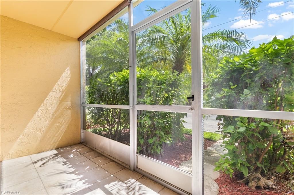 2366 E Mall Dr, Unit 119, Fort Myers, FL 33901 Photo