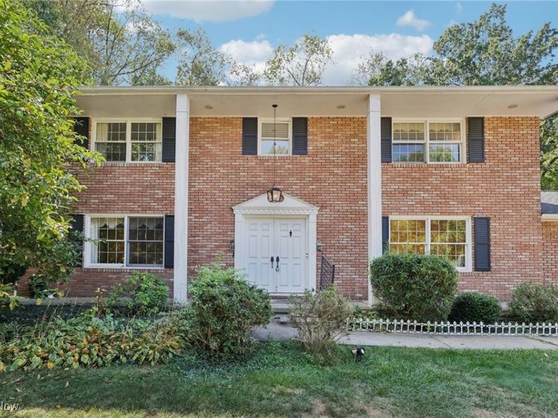 1276 Linwood Avenue SW, North Canton, OH 44720 Photo 3