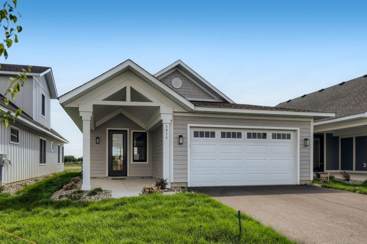 5281 216th Street W, Farmington, MN 55024 Main Photo