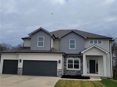 8909 N Colorado Avenue, Kansas City, MO 64156