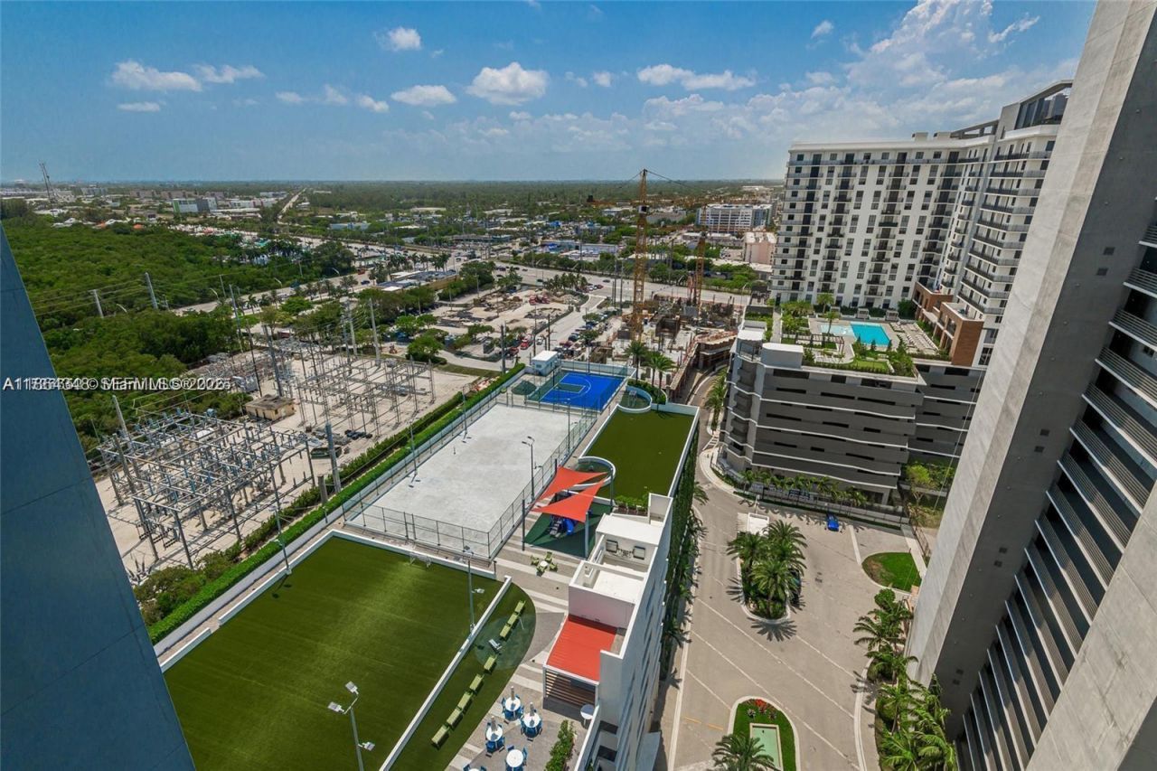 16385 Biscayne Blvd, Unit 2118, North Miami Beach, FL 33160 Photo