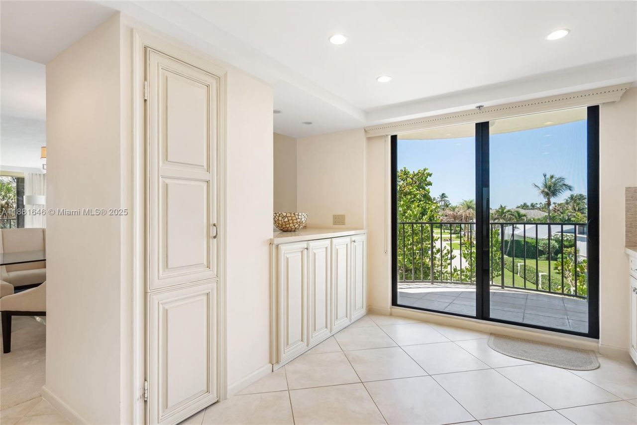 100 Beach Rd, Unit 204, Tequesta, FL 33469 Photo