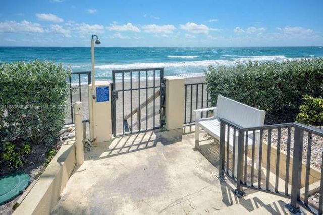 100 Beach Rd, Unit 204, Tequesta, FL 33469 Photo