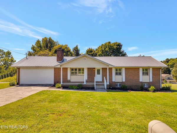 119 Colonial Heights, LaFollette, TN 37766