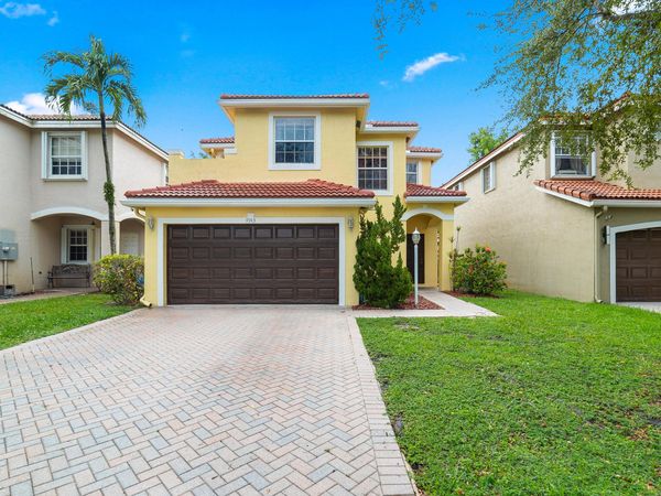 3943 Crescent Creek Drive, Coconut Creek, FL 33073