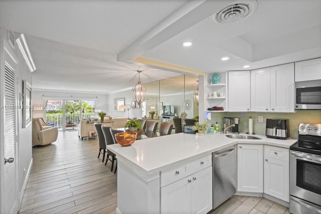 4540 N Ocean Dr, Unit 104, Lauderdale by the Sea, FL 33308 Photo