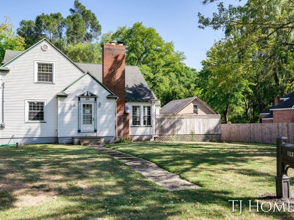 8966 Holton-Duck Lake Road, Holton, MI 49425