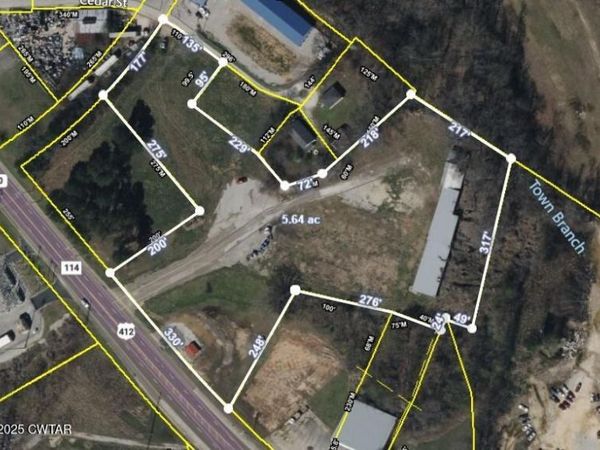 335 E Church Street, Lexington, TN 38351