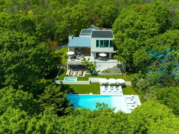 94 Tanager Lane, Water Mill, NY 11976