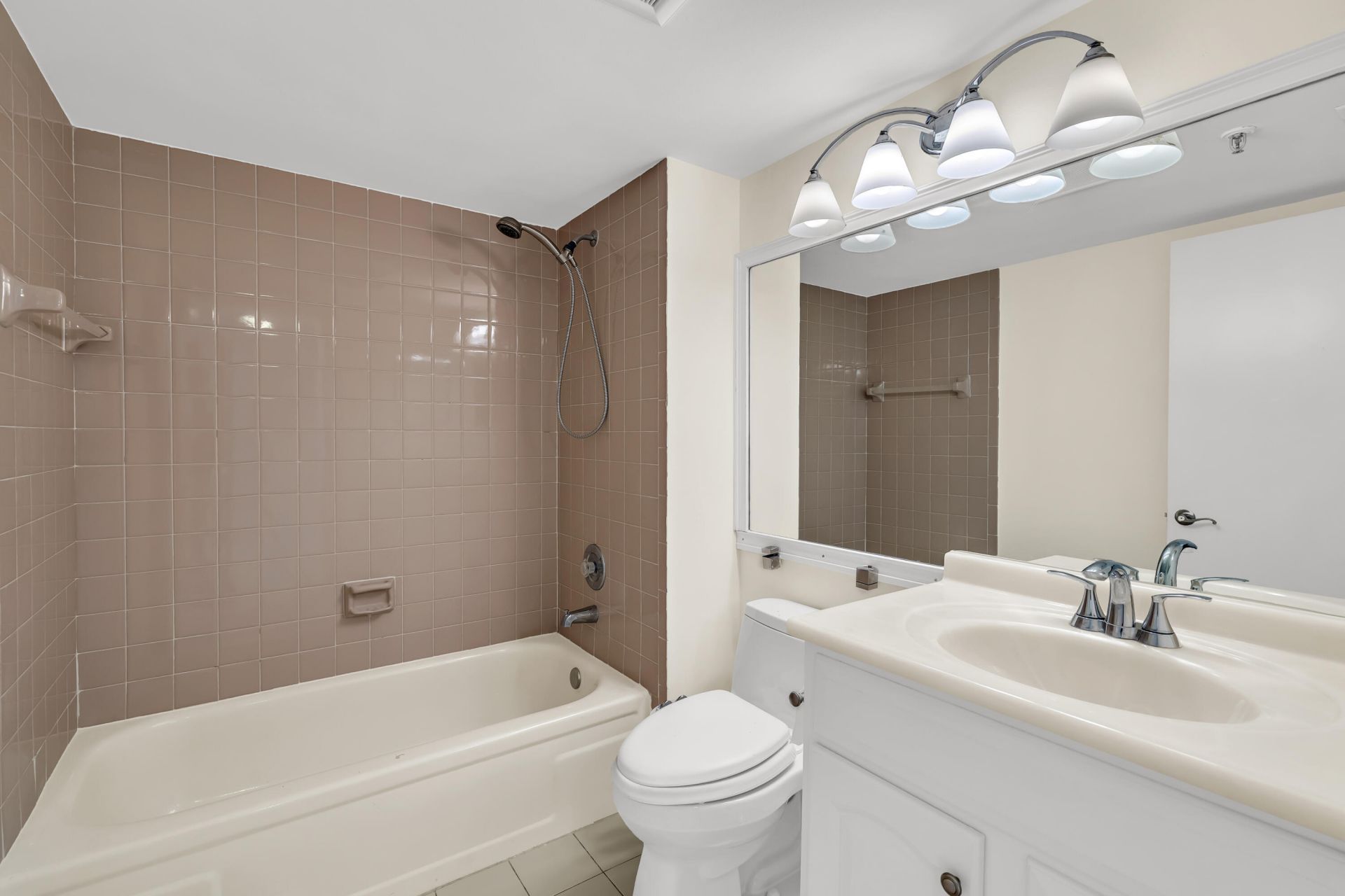 14527 Bonaire Boulevard, Unit 203, Delray Beach, FL 33446 Photo
