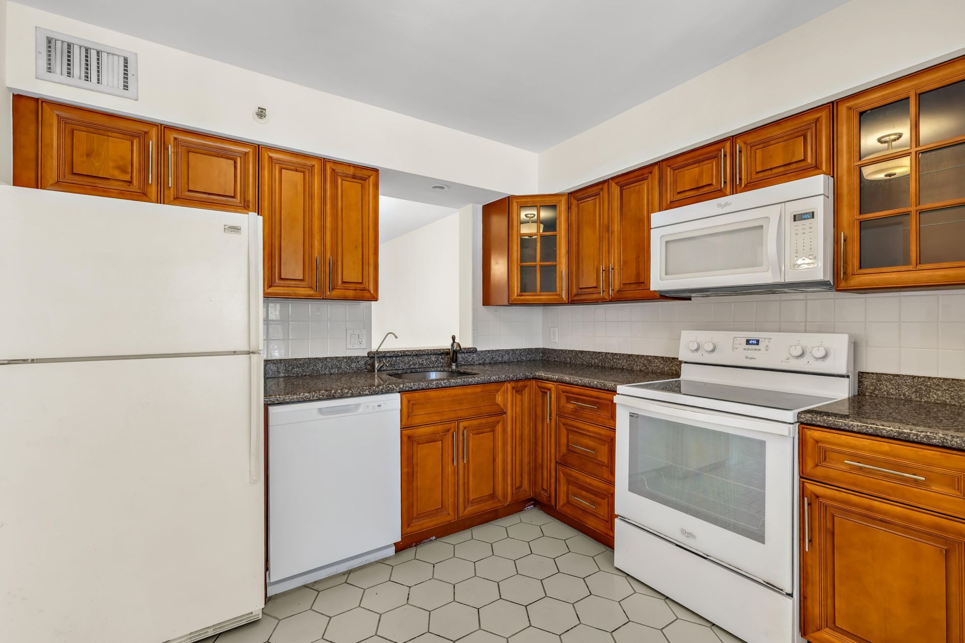 14527 Bonaire Boulevard, Unit 203, Delray Beach, FL 33446 Photo