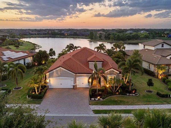 16309 CASTLE PARK TERRACE, LAKEWOOD RANCH, FL 34202