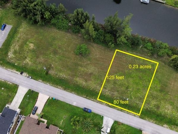 426 NE 20TH STREET, CAPE CORAL, FL 33909