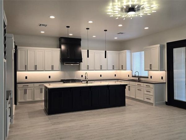 321 Greens Parkway, Norman, OK 73069